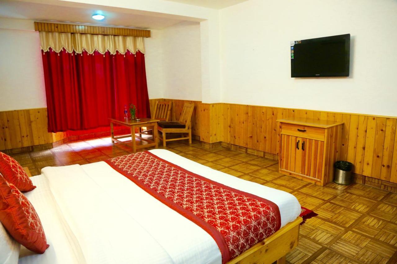 Rishi Palace 3*