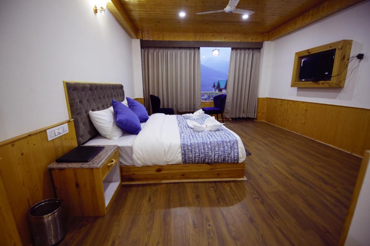 Blossom Hill Retreat Hotel Manali (Himachal Pradesh)