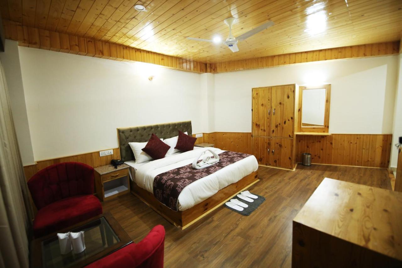 Blossom Hill Retreat Hotel