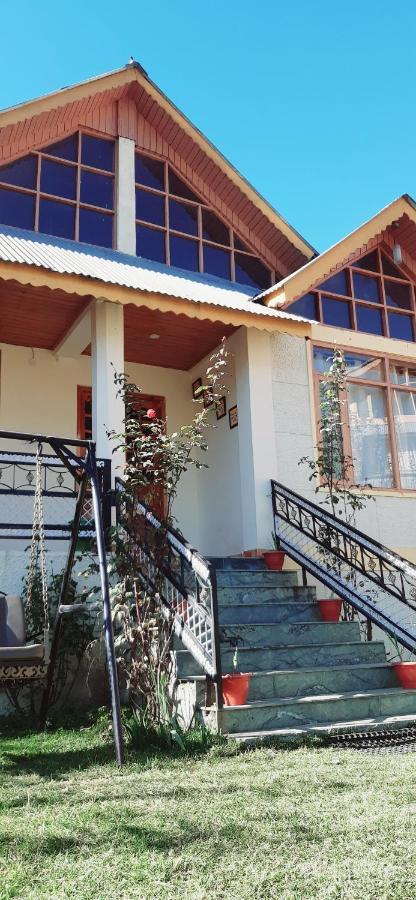 Heavenly Daze Cottage * Manali (Himachal Pradesh)