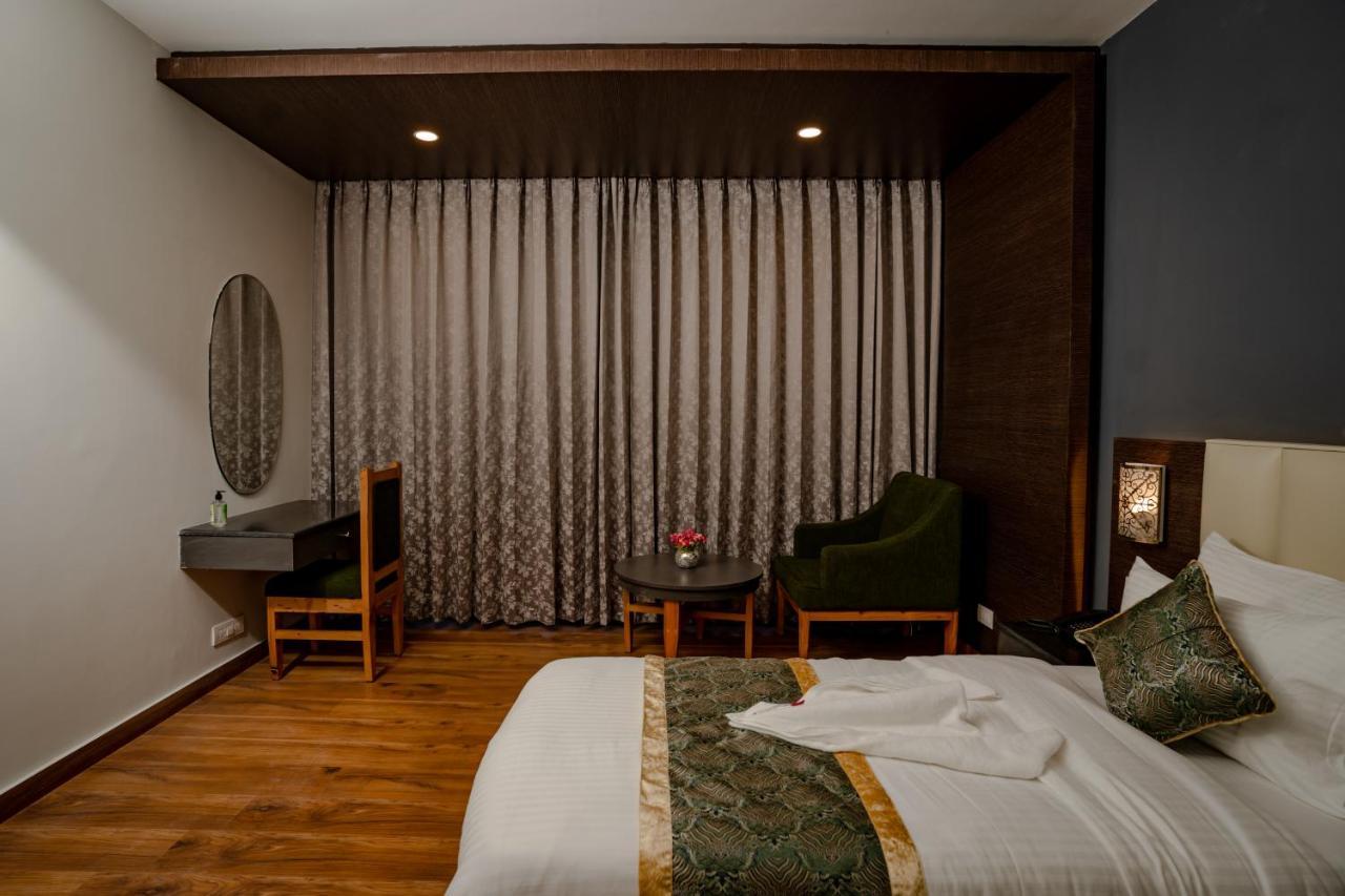 Hotel The Khar,