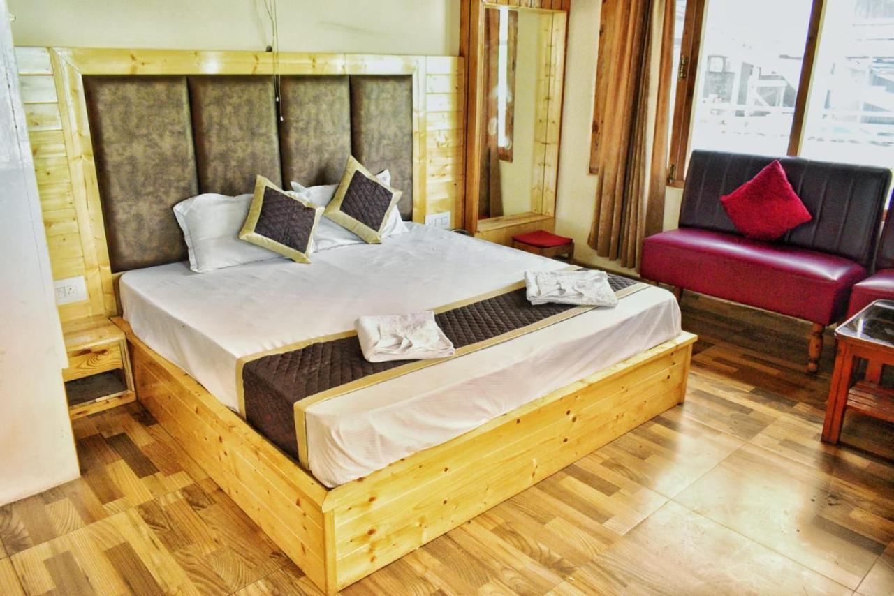 Central View Hotel
