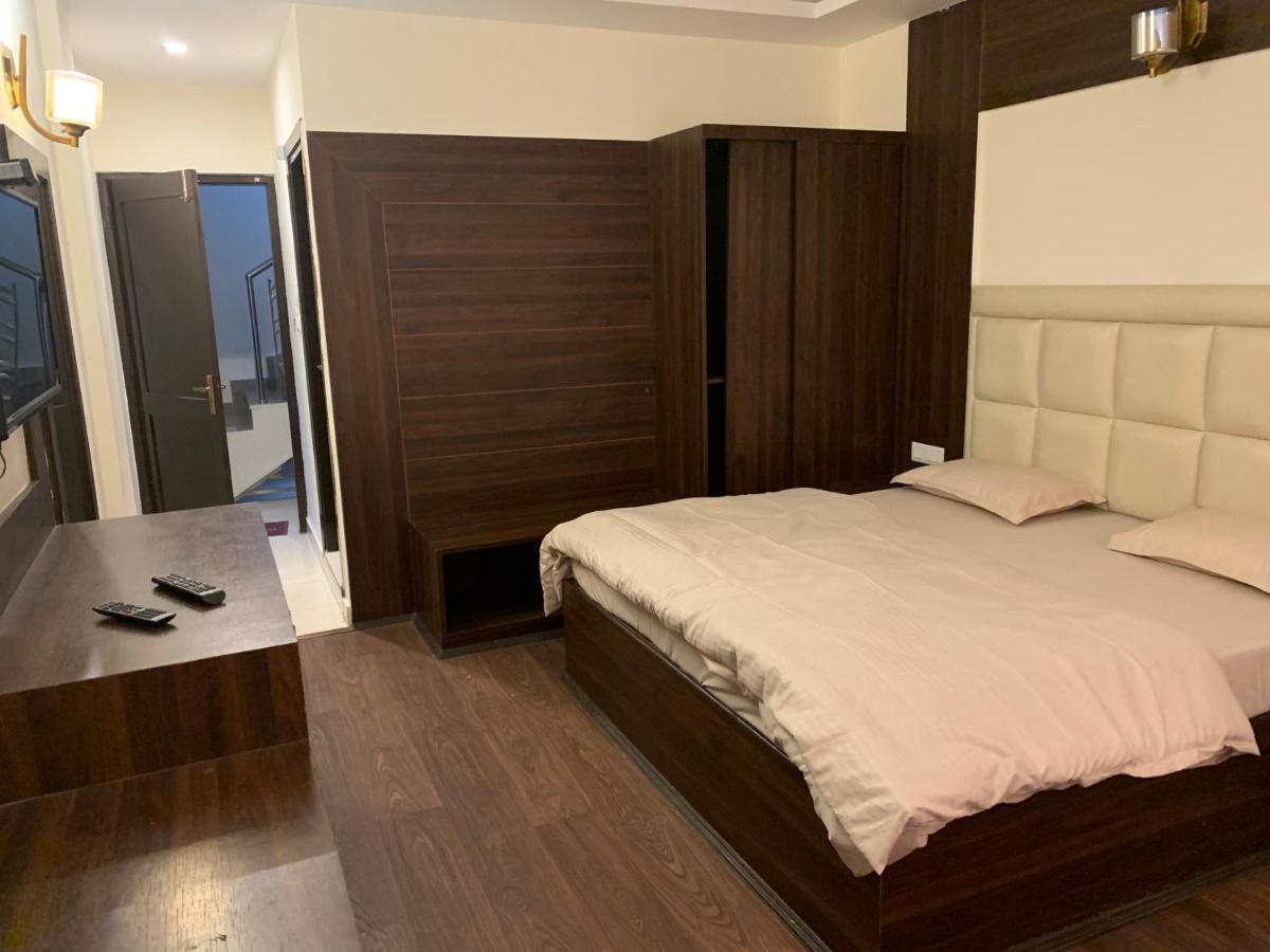 Hotel Rhythm Manali (Himachal Pradesh)