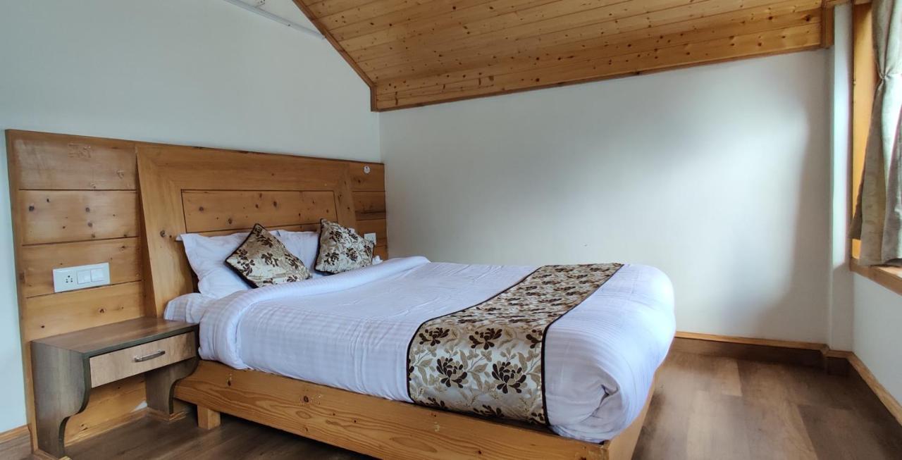 Hill Partridge Hotel Manali (Himachal Pradesh)