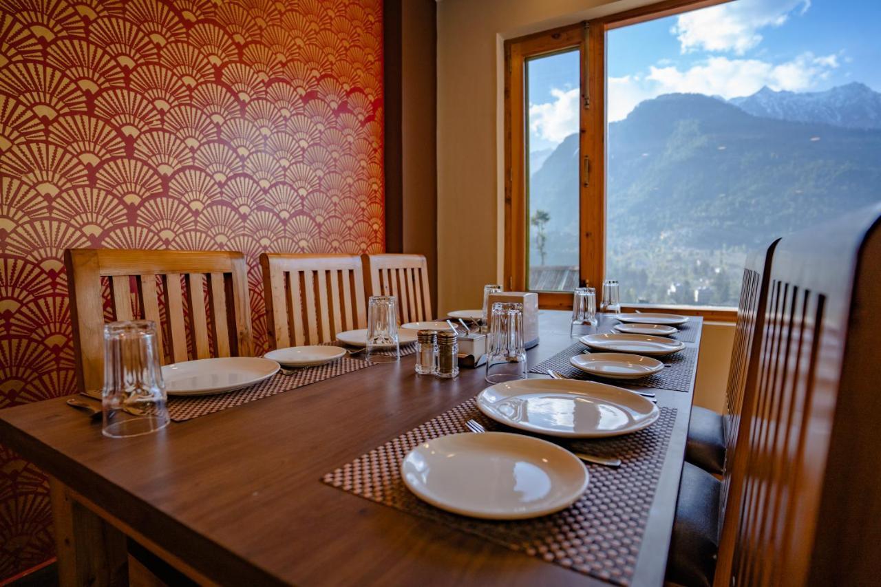 The Khar, Hotel 3*