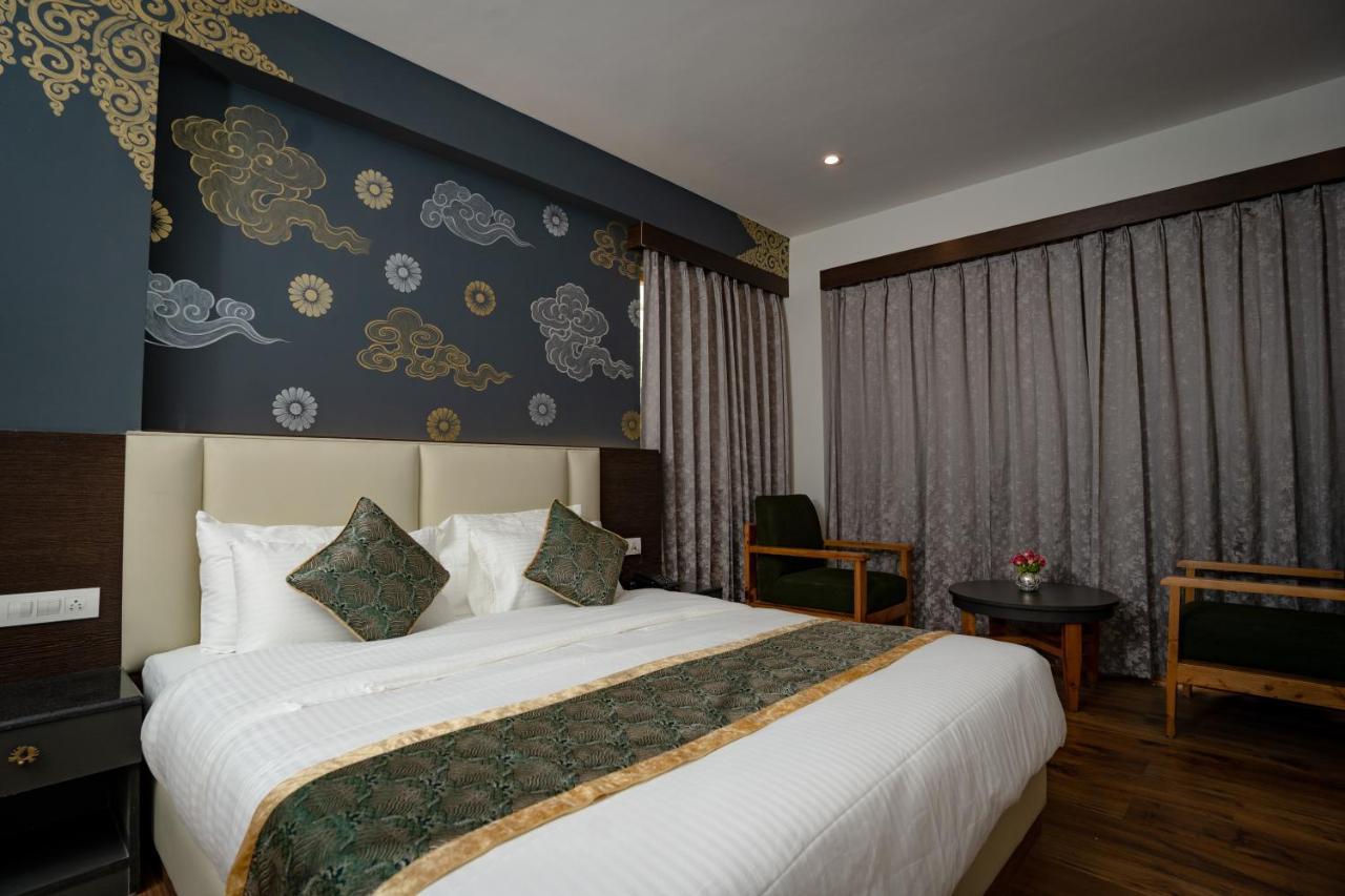 Hotel The Khar,