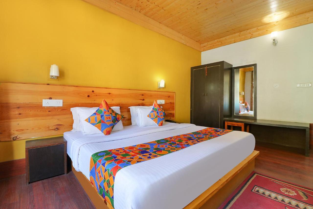 Hotel Fabhotel Shandela Near Mall Road Manali (Himachal Pradesh)