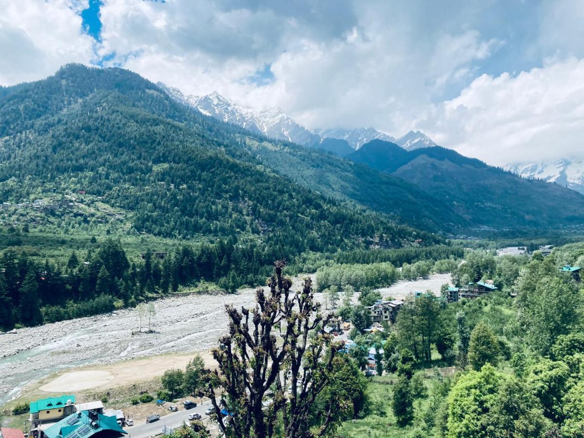 Hotel Hotel Hollywood Manali (Himachal Pradesh)