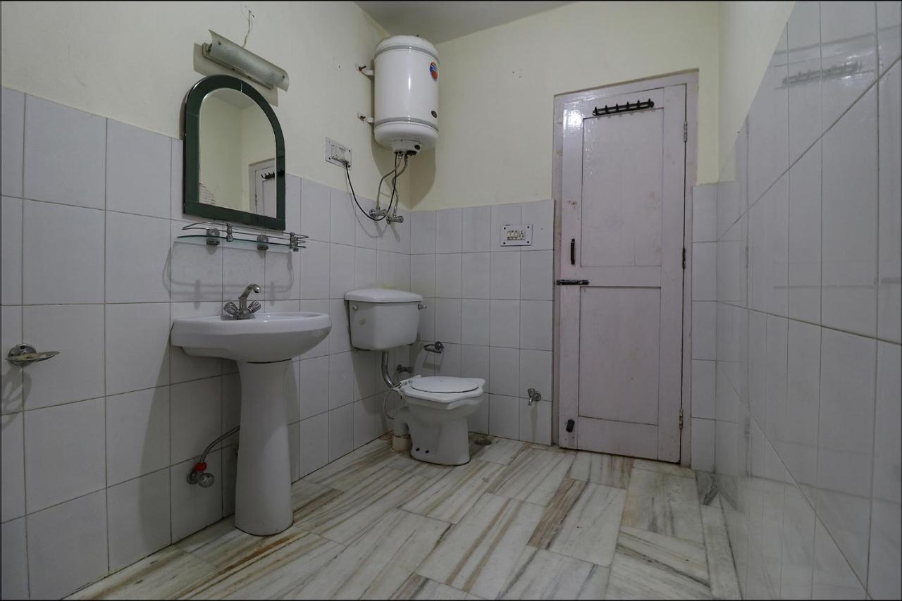 Fabhotel Shandela Near Mall Road 3*