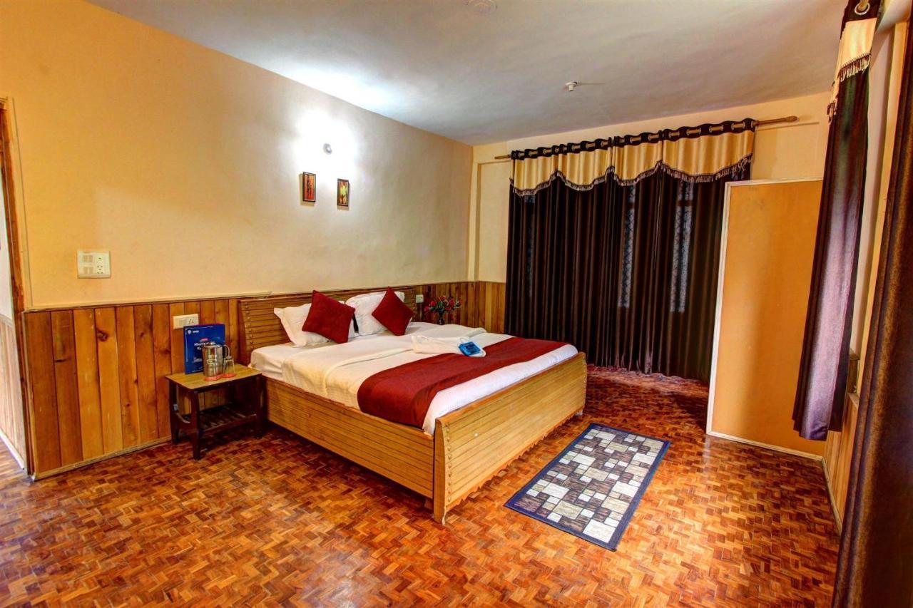 Hotel Outtown - #near Mall Road #premium #parking #lift #open Terrace #cafe #guest Preferred 4*