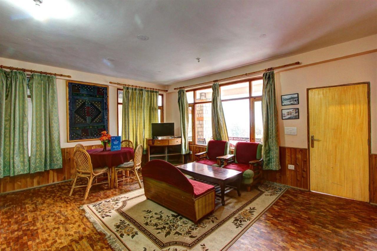 Outtown - #near Mall Road #premium #parking #lift #open Terrace #cafe #guest Preferred Hotel Manali (Himachal Pradesh)