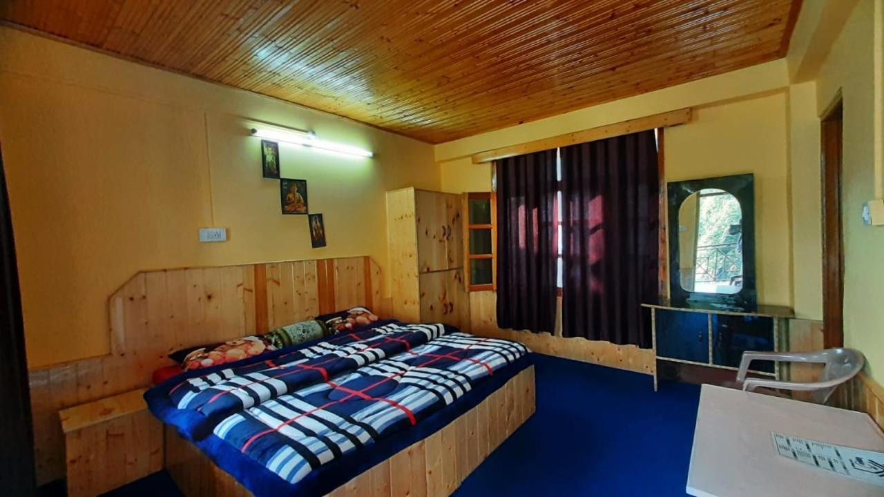 Apple Field House Guest house
