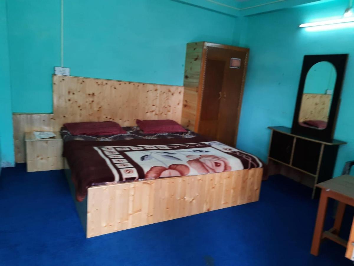 Apple Field House 3*