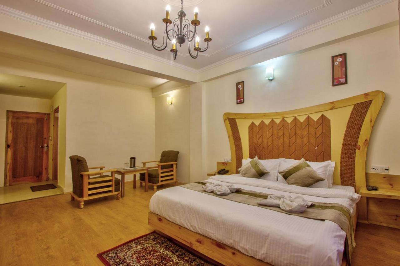 Hotel Wild Rose Manali (Himachal Pradesh)