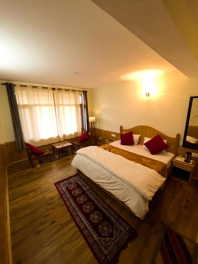 Homestay Orenda Homes *