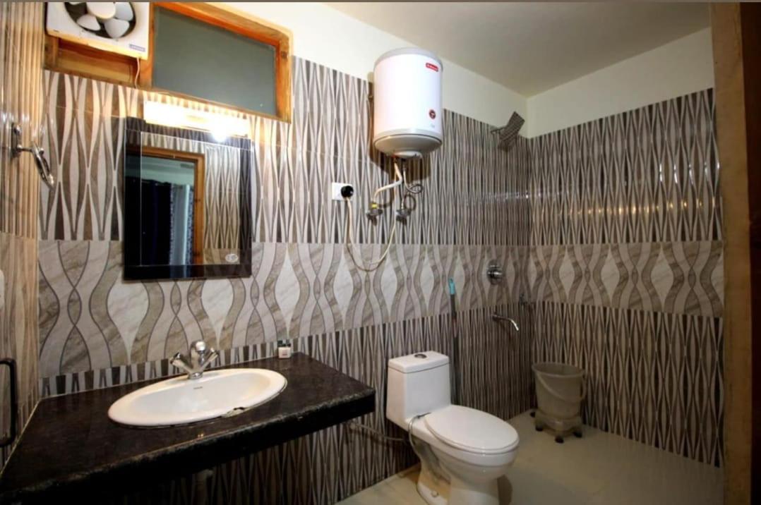 Alfha Hotel Manali (Himachal Pradesh)