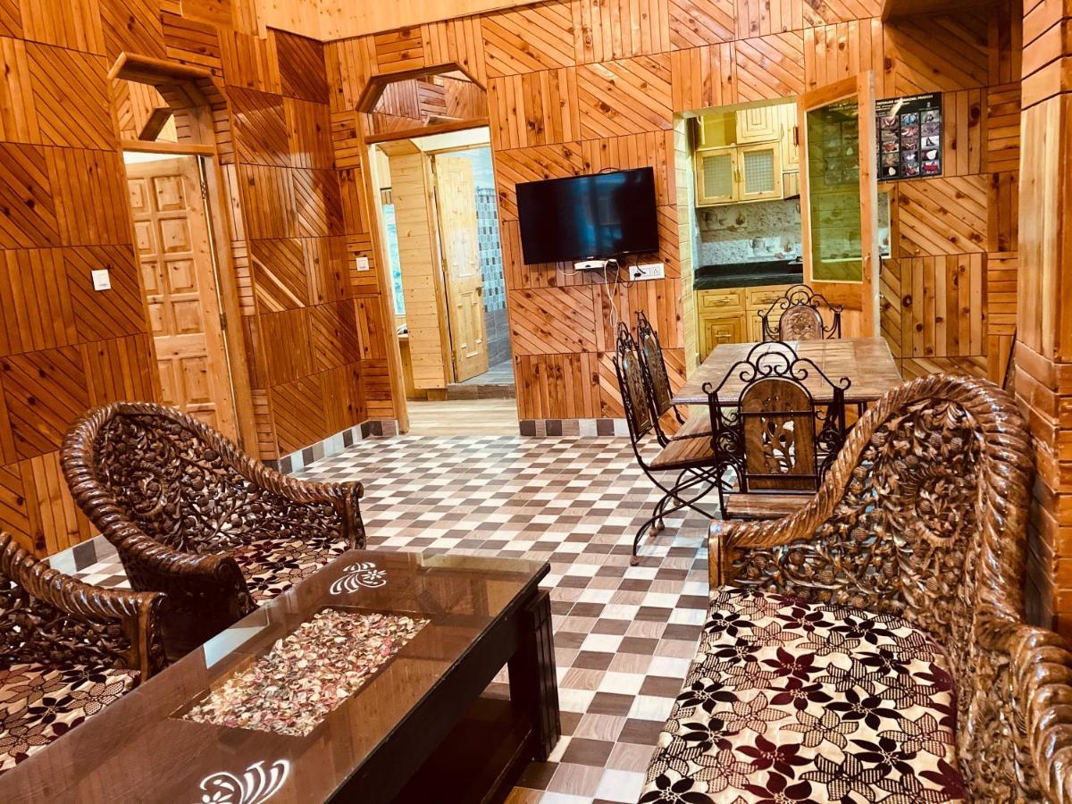 Apartment Woods Villa-a Unit Of Ram *