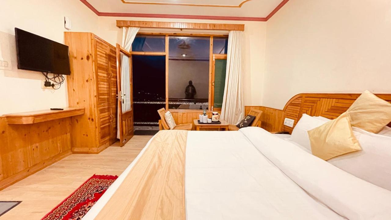 Himalayan Adventure & Budget Friendly Manali (Himachal Pradesh)