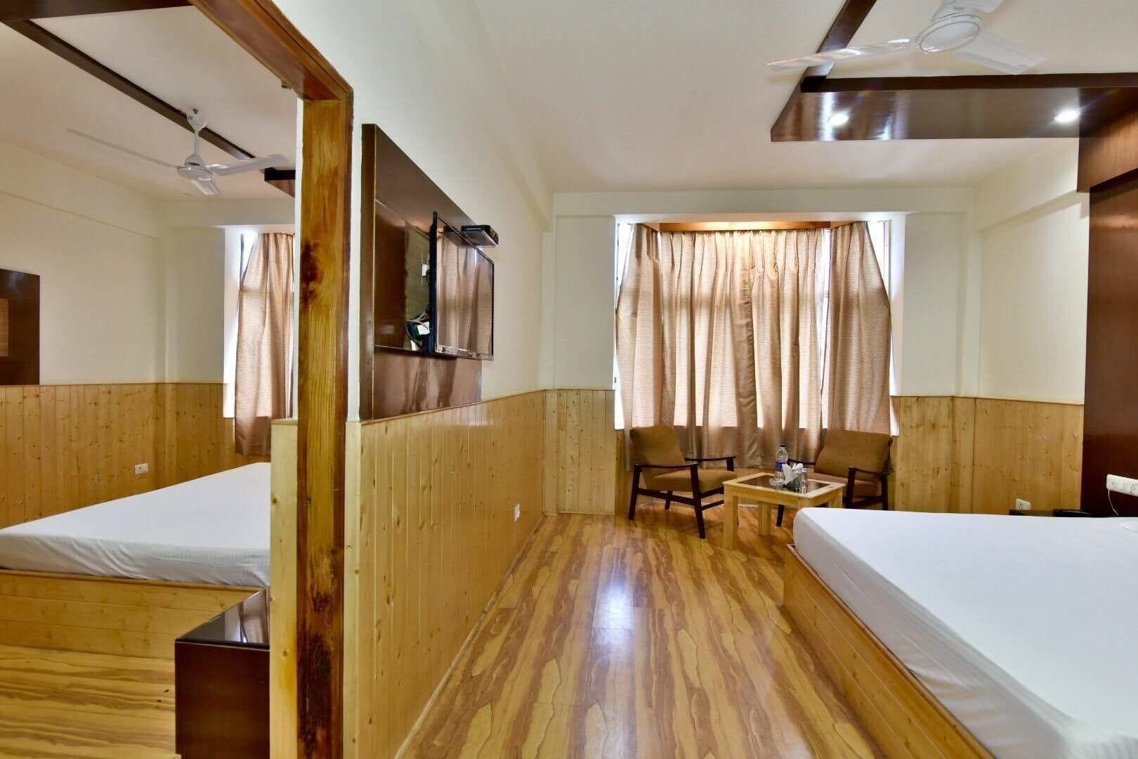 Devlok Hotel Manali (Himachal Pradesh)