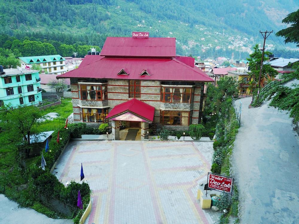 Devlok Hotel 2*