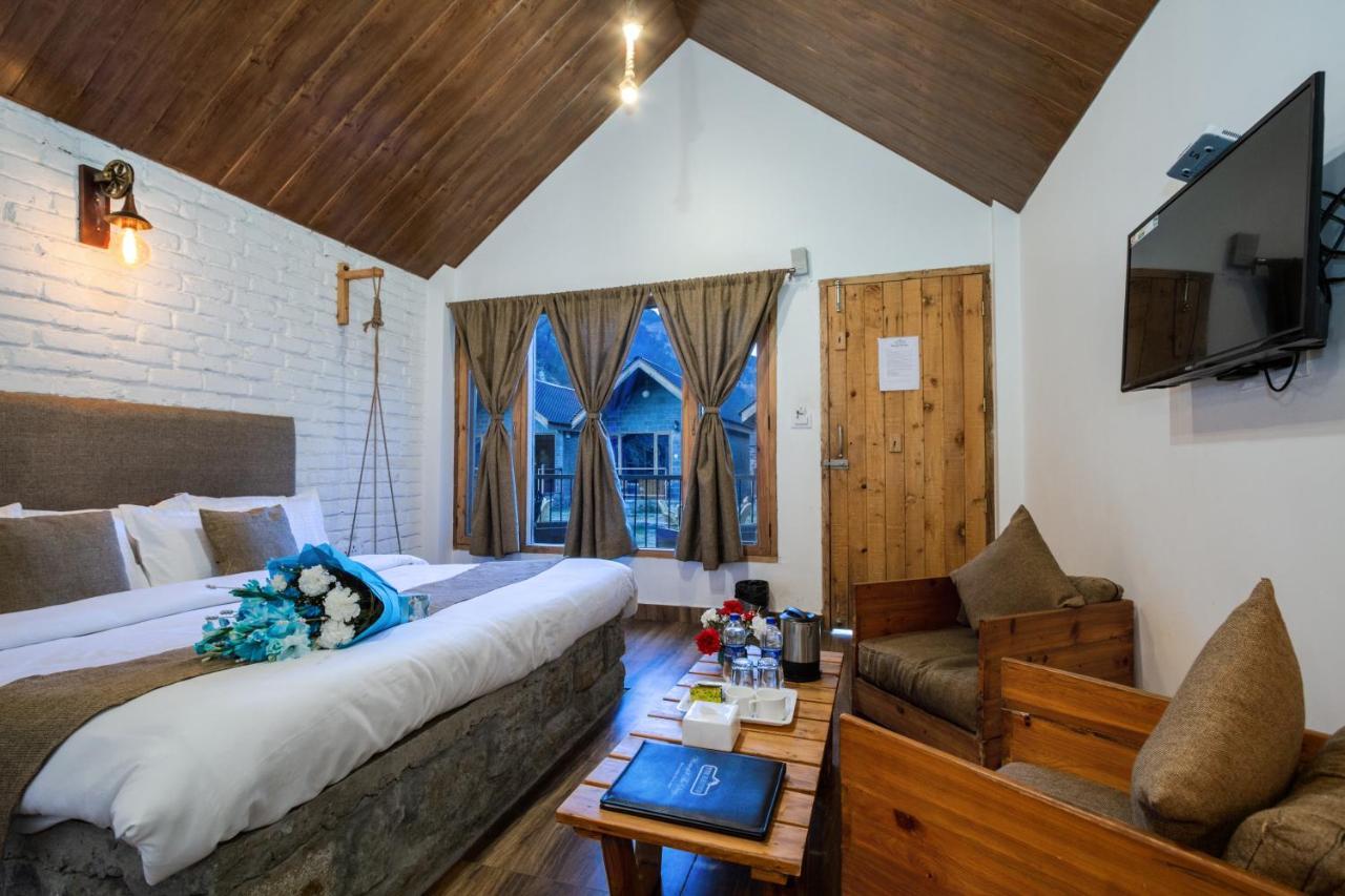 Winterfell The Stay, Unique River Front 4*