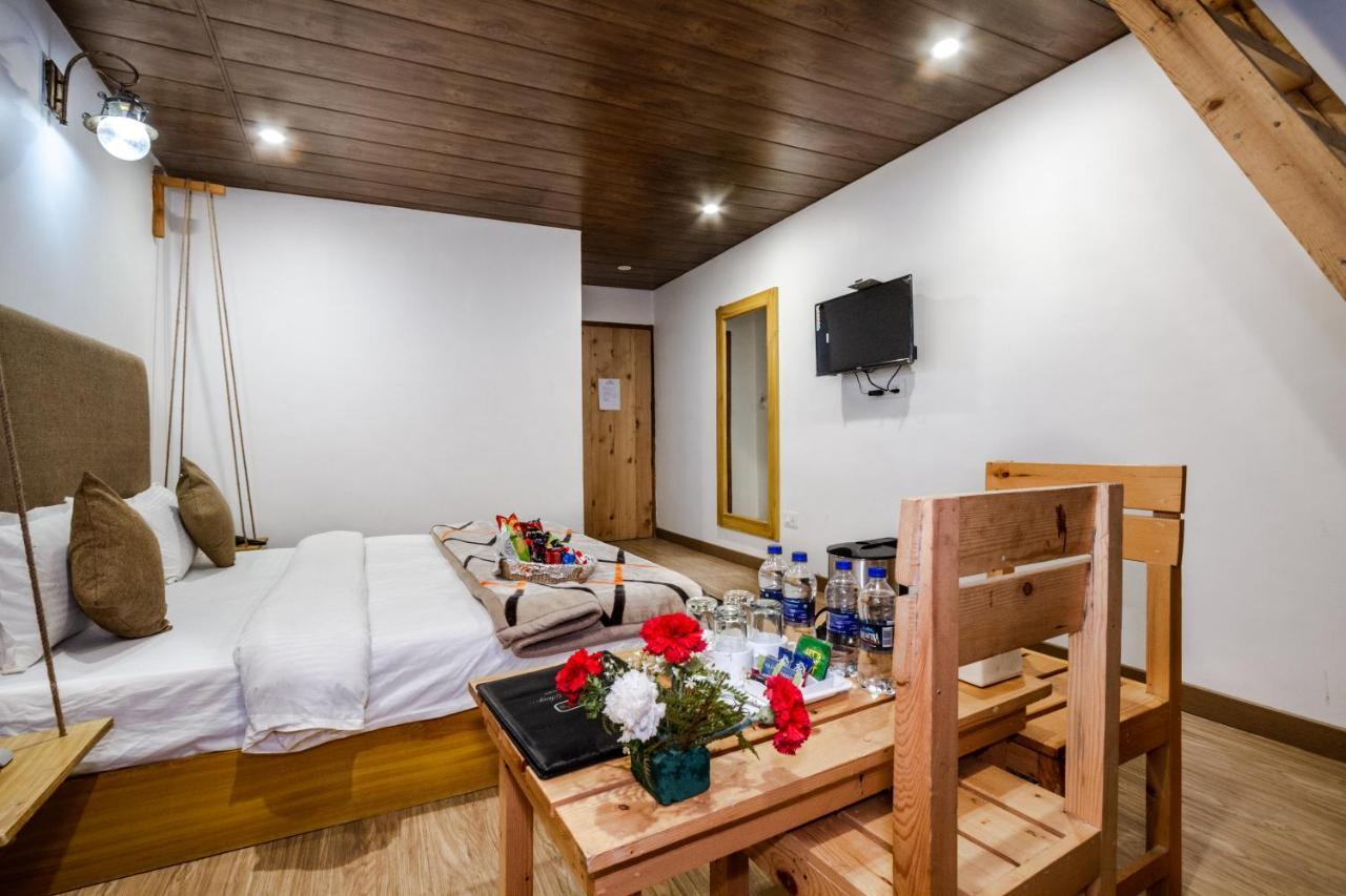 Resort Winterfell The Stay, Unique River Front Manali (Himachal Pradesh)
