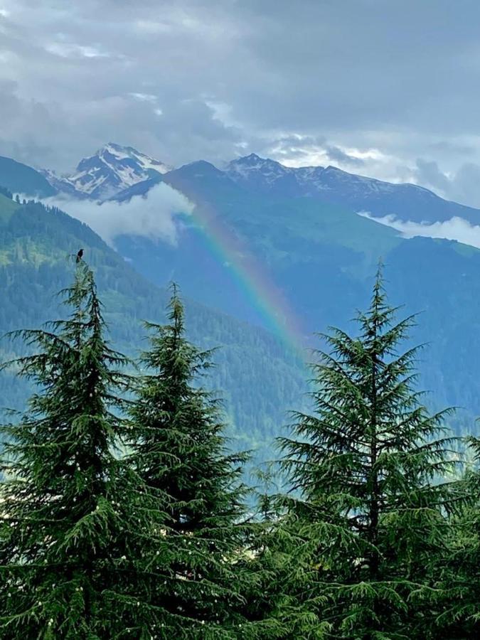 Firdaws * Manali (Himachal Pradesh)