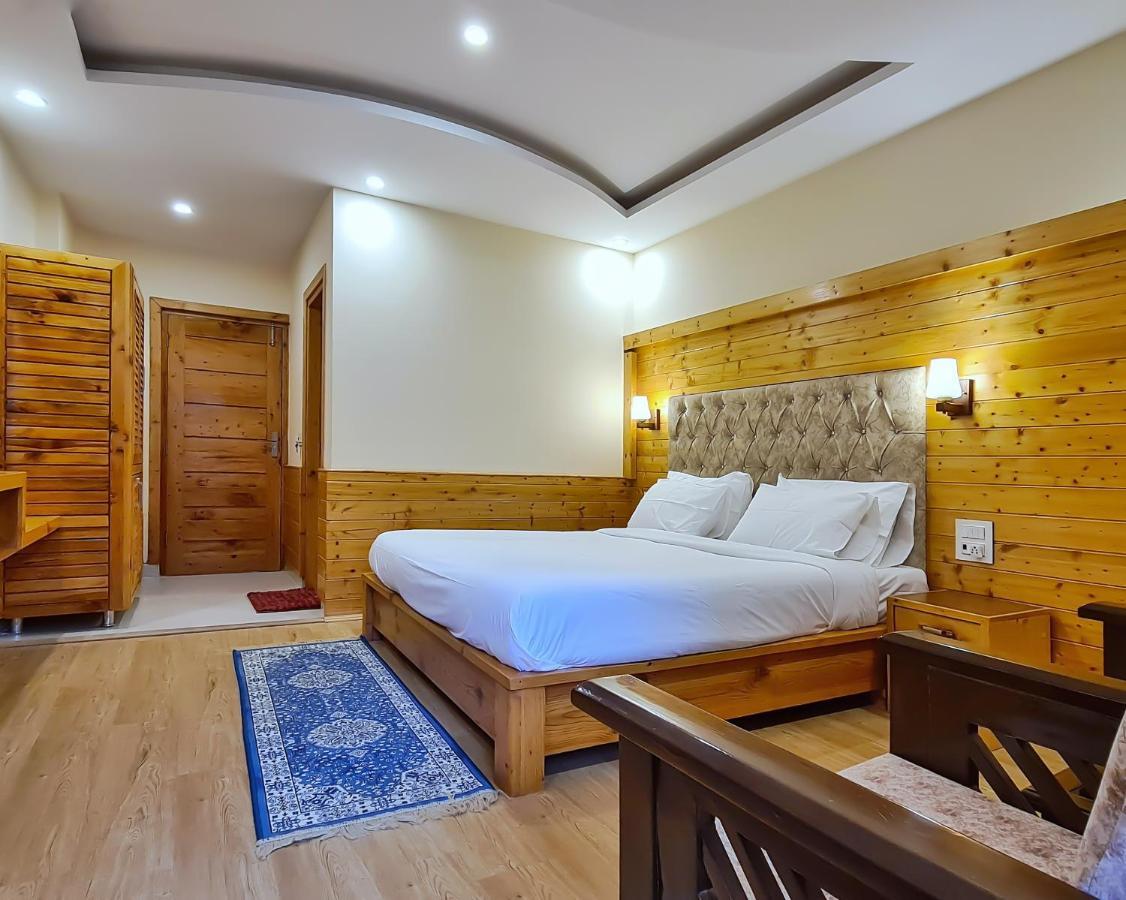 Bed & Breakfast Monkwood House Manali (Himachal Pradesh)