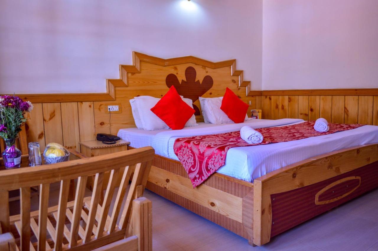Hotel Tourist Nest Old 3*