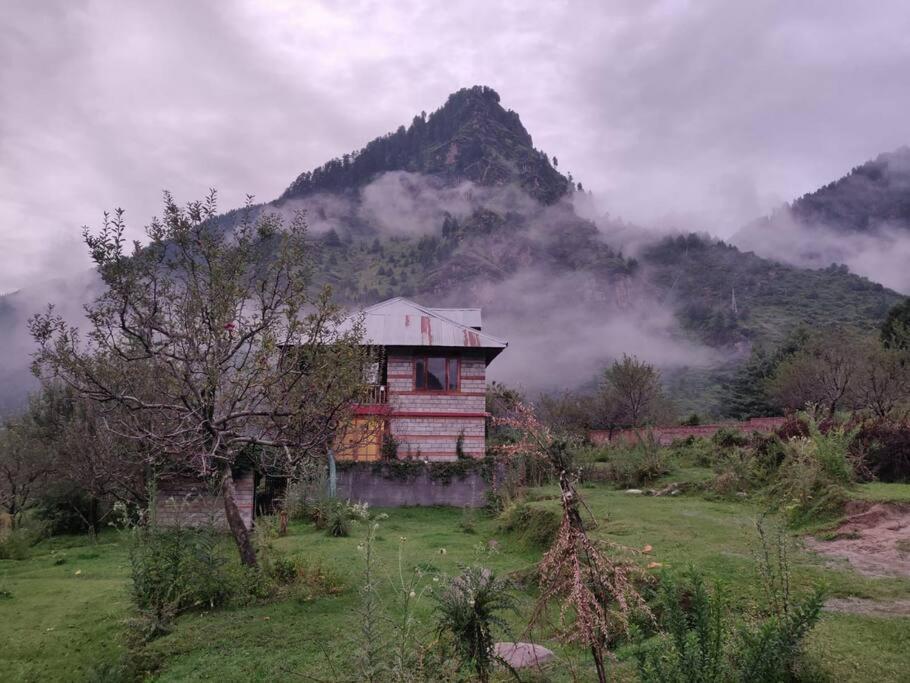 Cliffer Cottage: Make Mountains Memorable! *