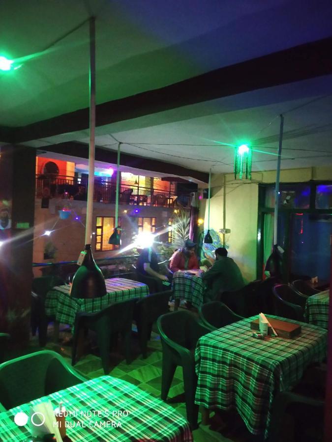 Guest house Non Stop Cafe & *