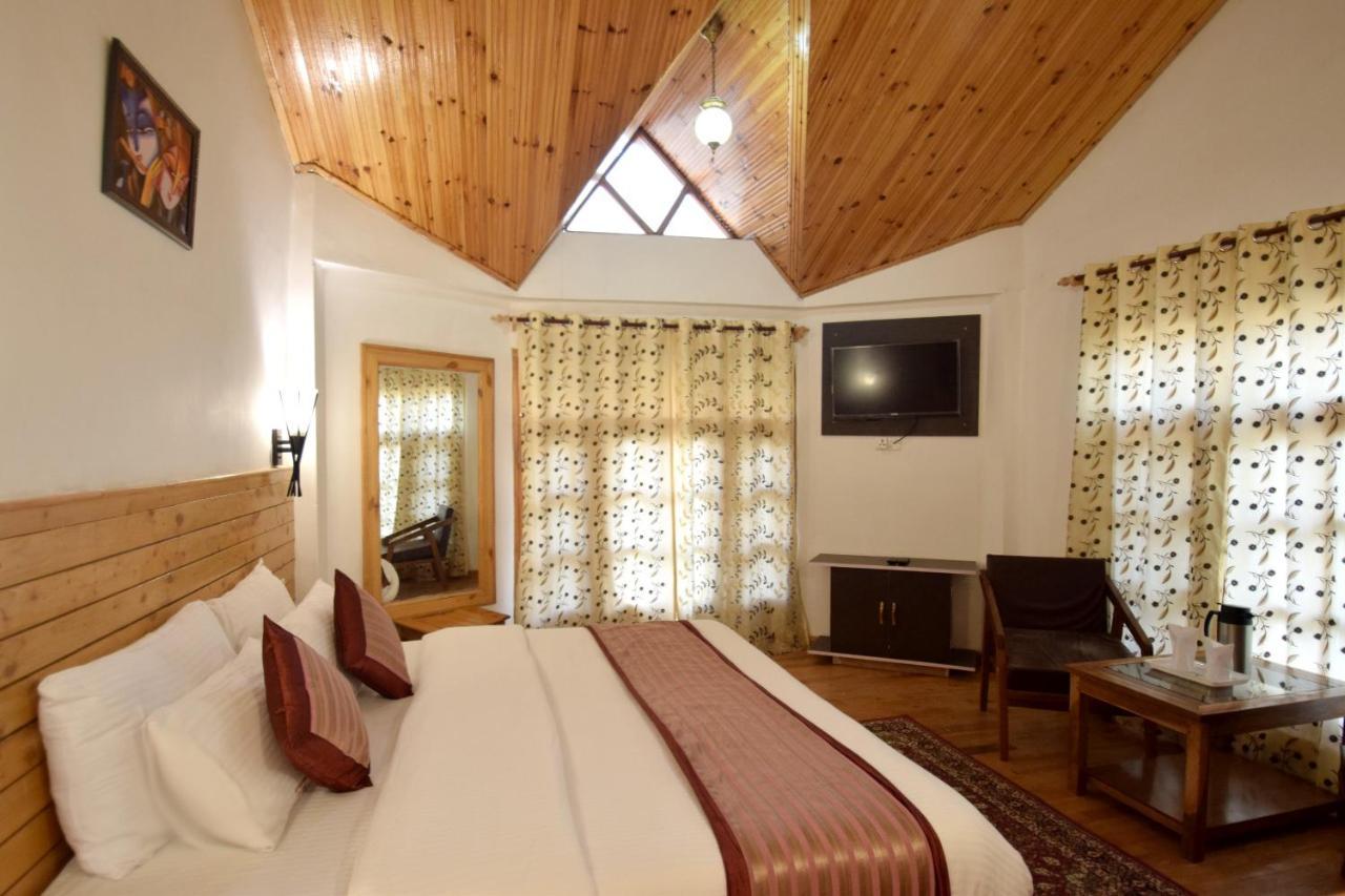 Oyo 4871 The Countryside Resort 3*