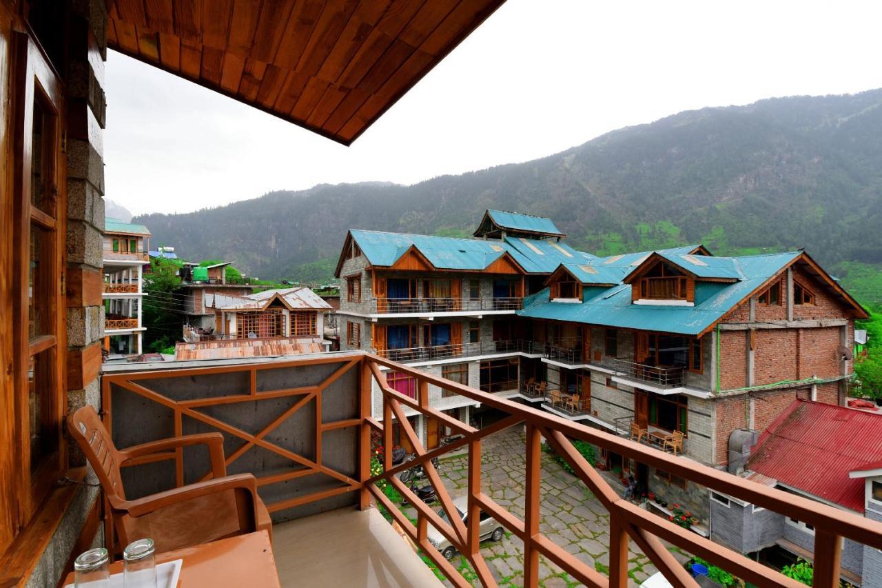 Tourist Nest Old Manali (Himachal Pradesh)
