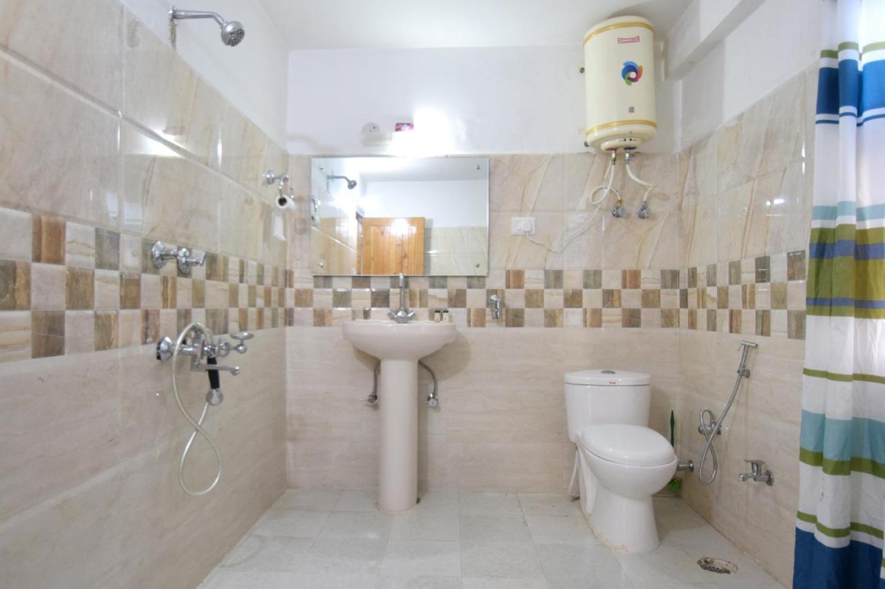 Oyo 4871 The Countryside Resort 3*