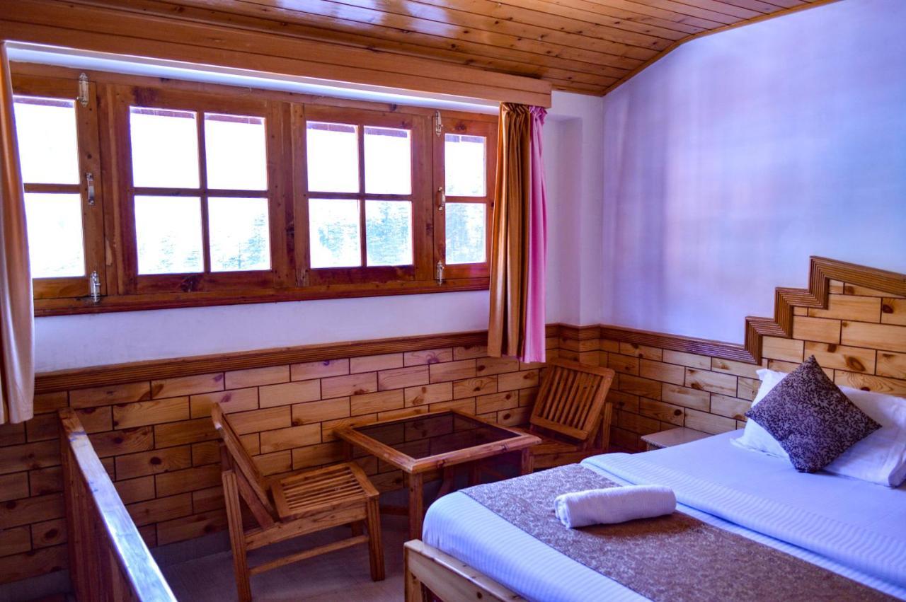 Tourist Nest Old