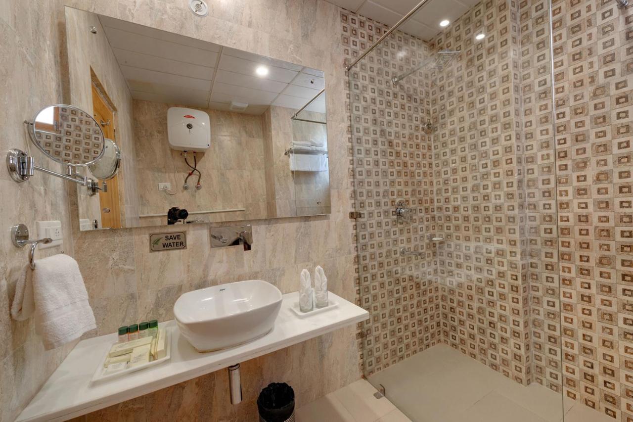 Regenta Place Leaf Manali- A Centrally Heated 4*