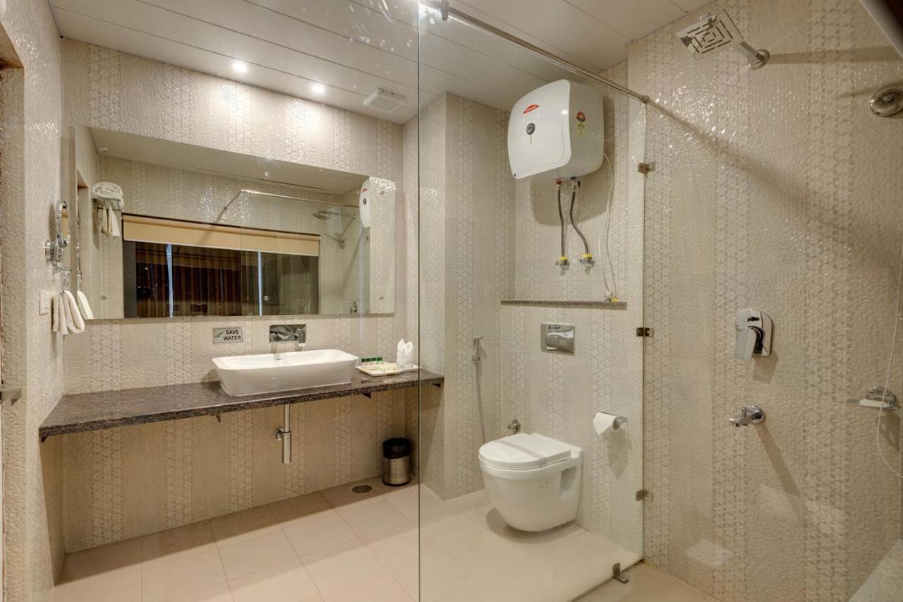 Hotel Regenta Place Leaf Manali- A Centrally Heated 4*