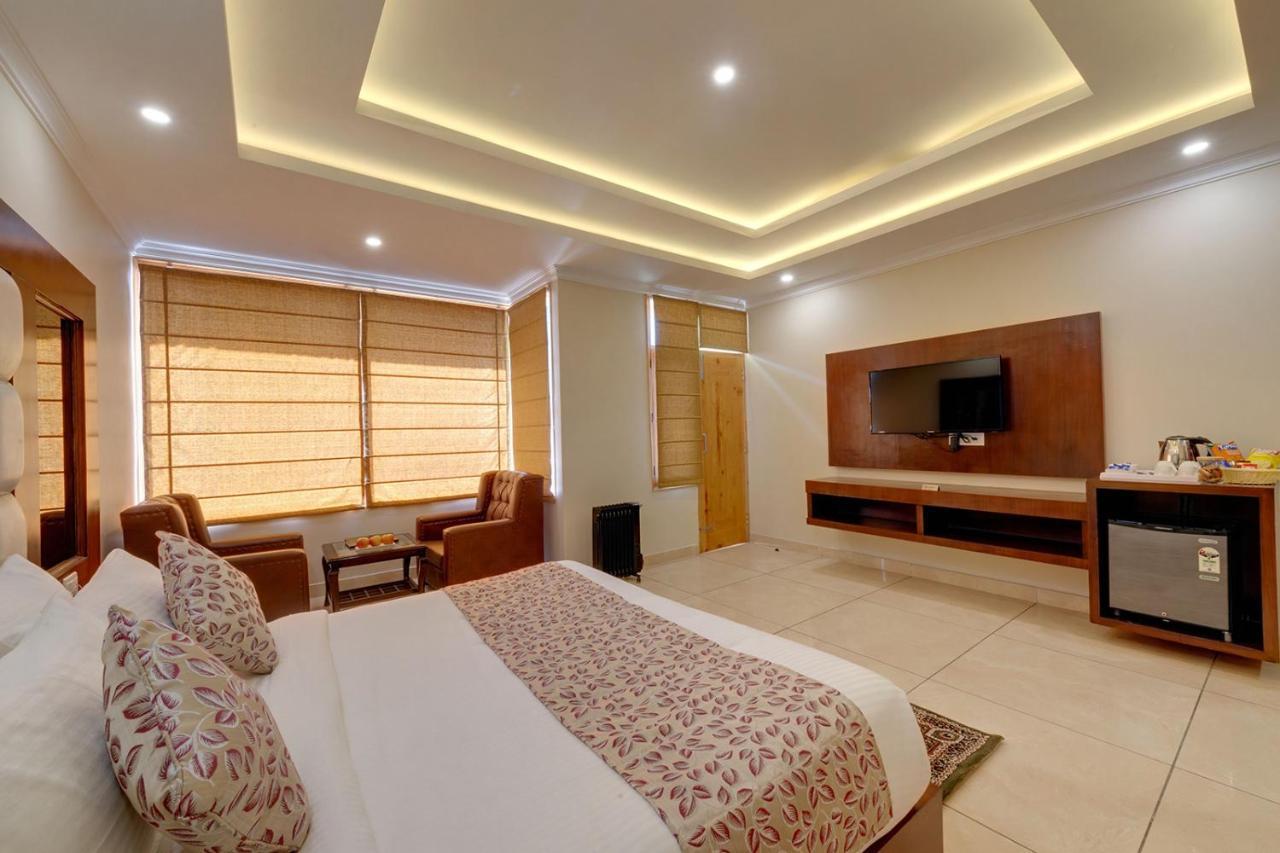 Regenta Place Leaf Manali- A Centrally Heated