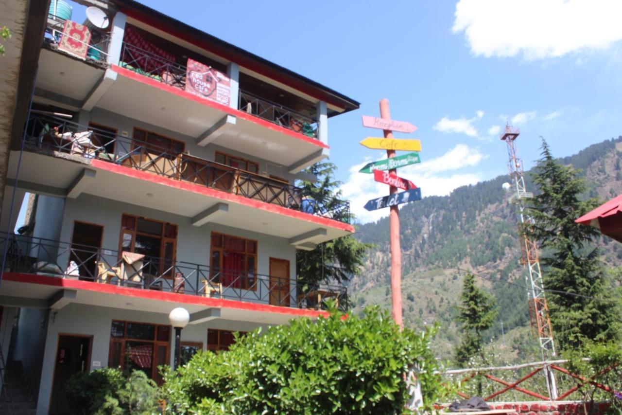 Red House Cafe And Manali (Himachal Pradesh)
