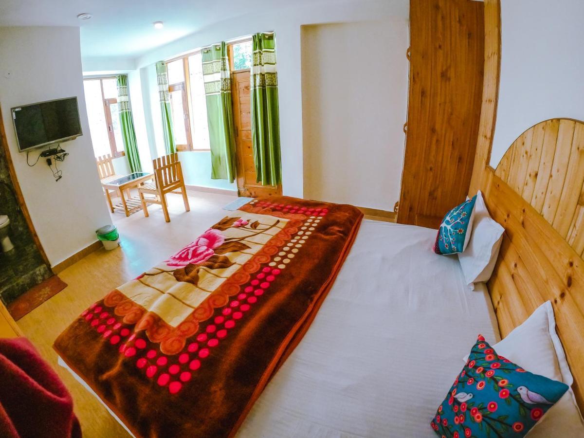 Hide-in Guest house *