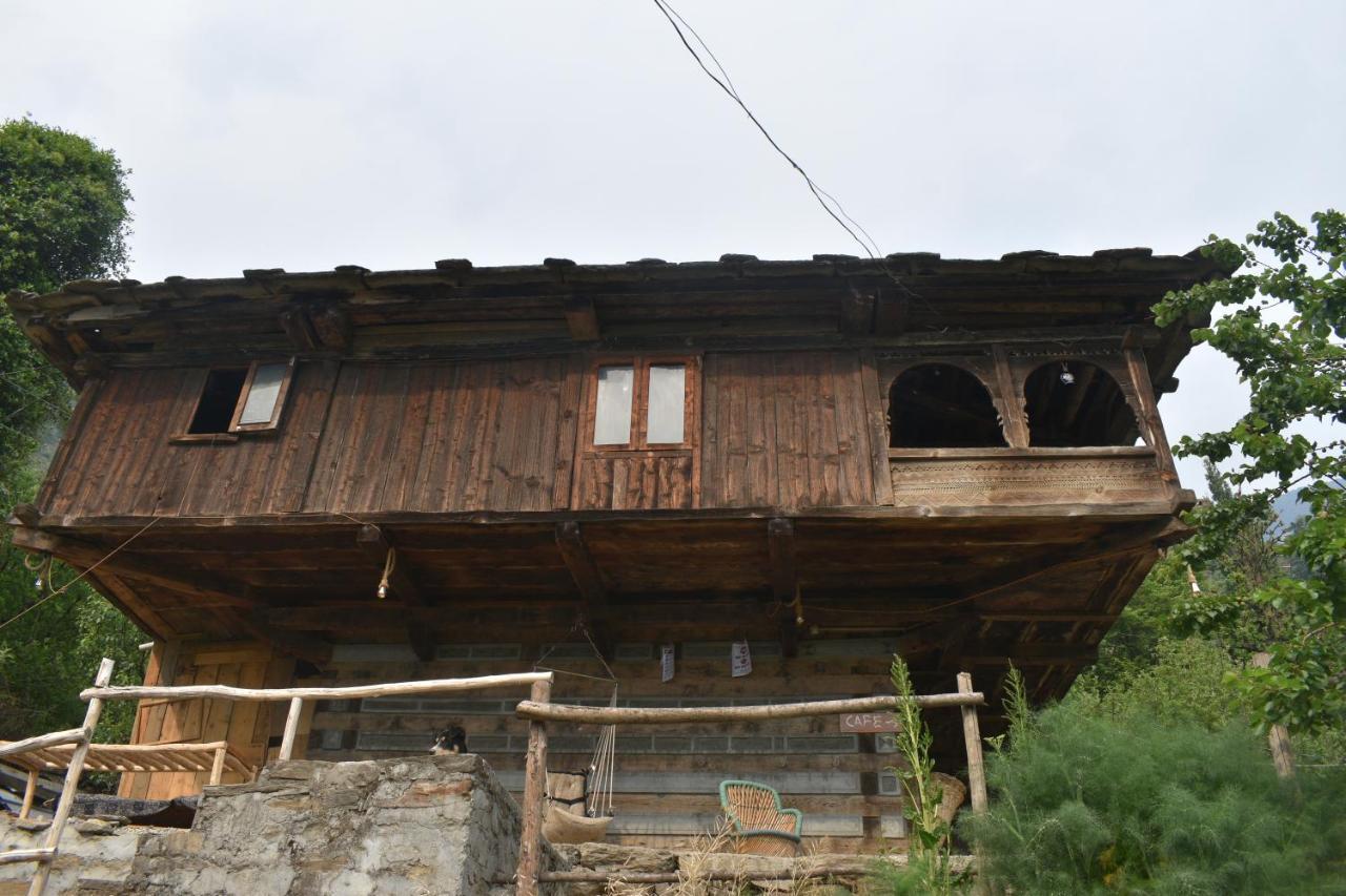 Lodge Time Trael Manali (Himachal Pradesh)