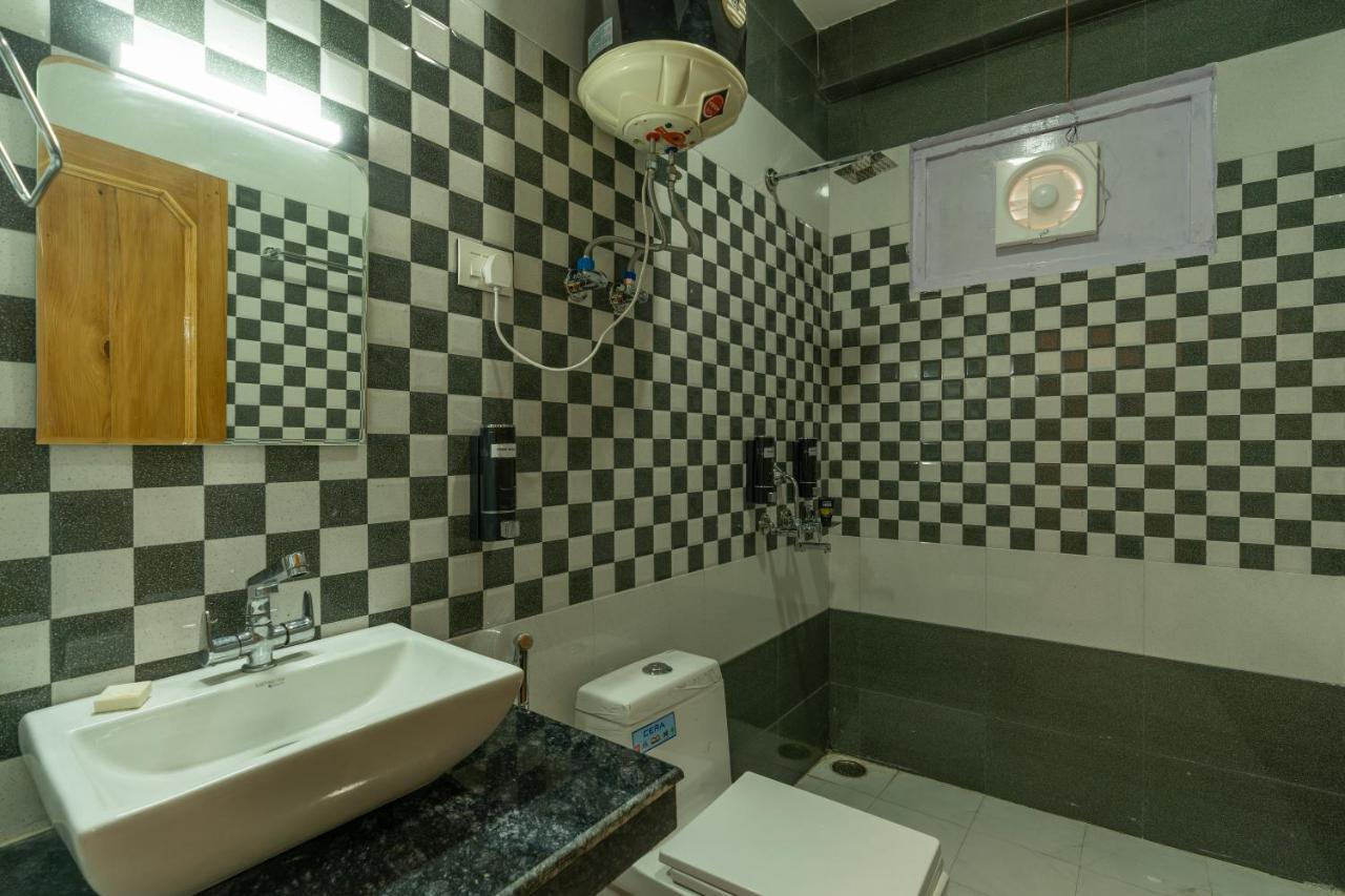 Kuteer Hotel Manali (Himachal Pradesh)