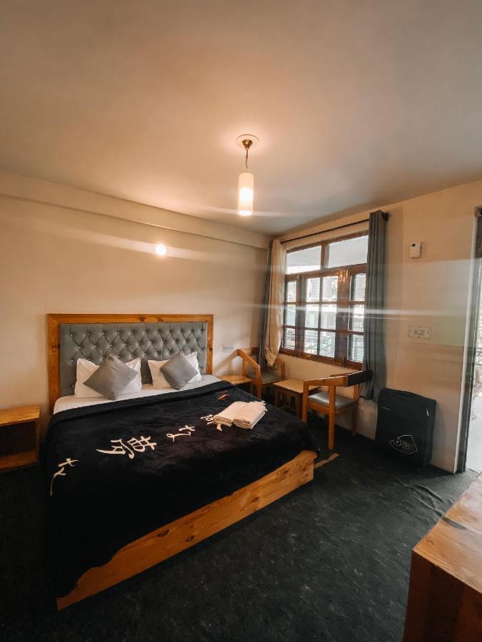 Jungle By Sturmfrei Hostel Manali (Himachal Pradesh)
