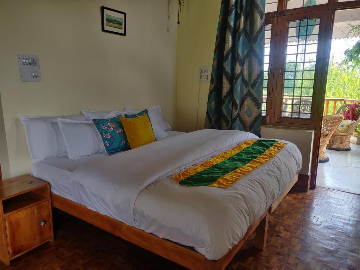 Cliffer Cottage: Make Mountains Memorable! Villa Manali (Himachal Pradesh)