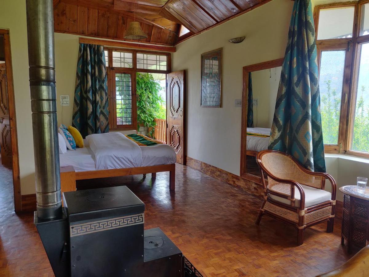 Cliffer Cottage: Make Mountains Memorable! Manali (Himachal Pradesh)