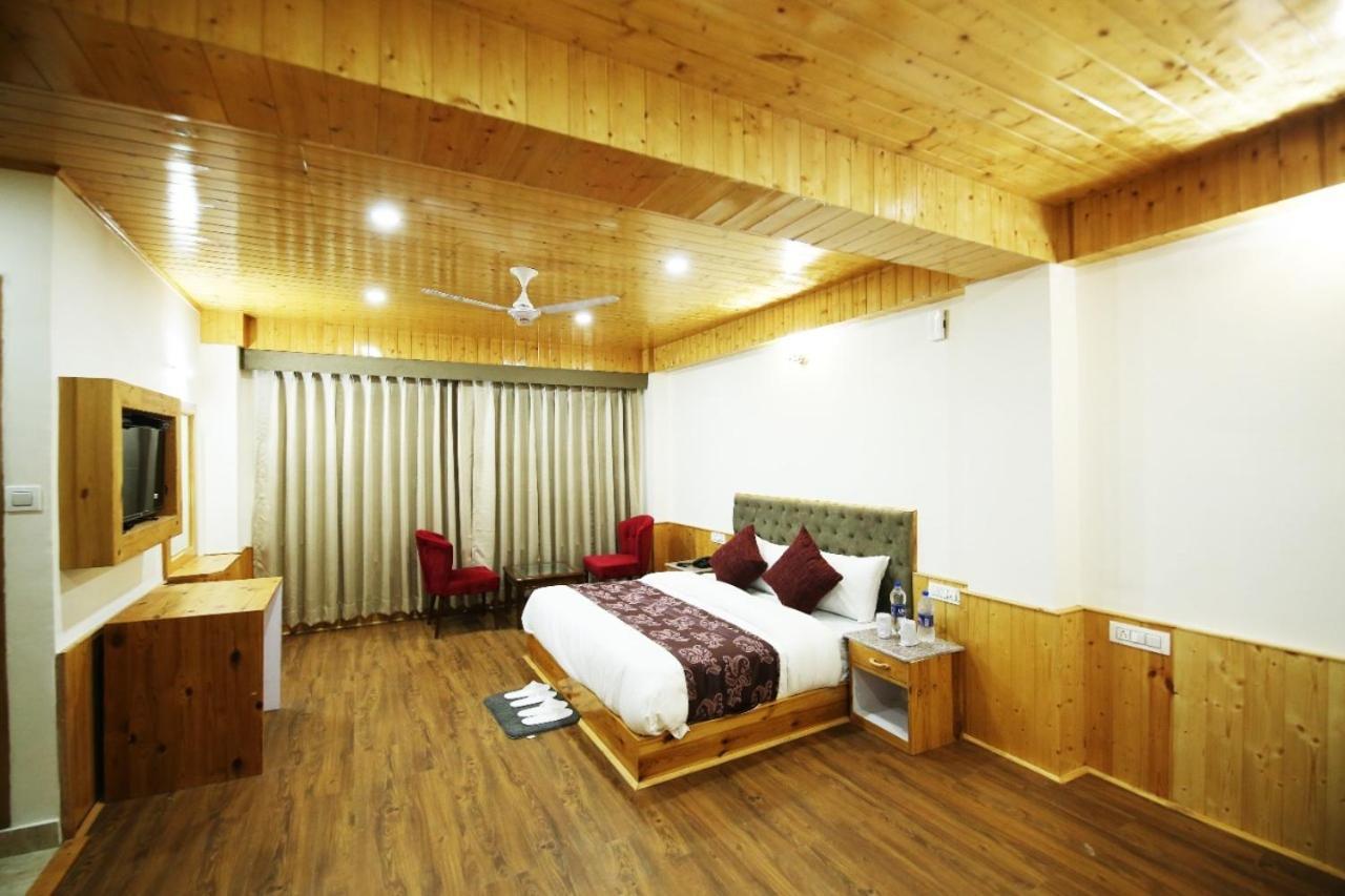 Hotel Blossom Hill Retreat