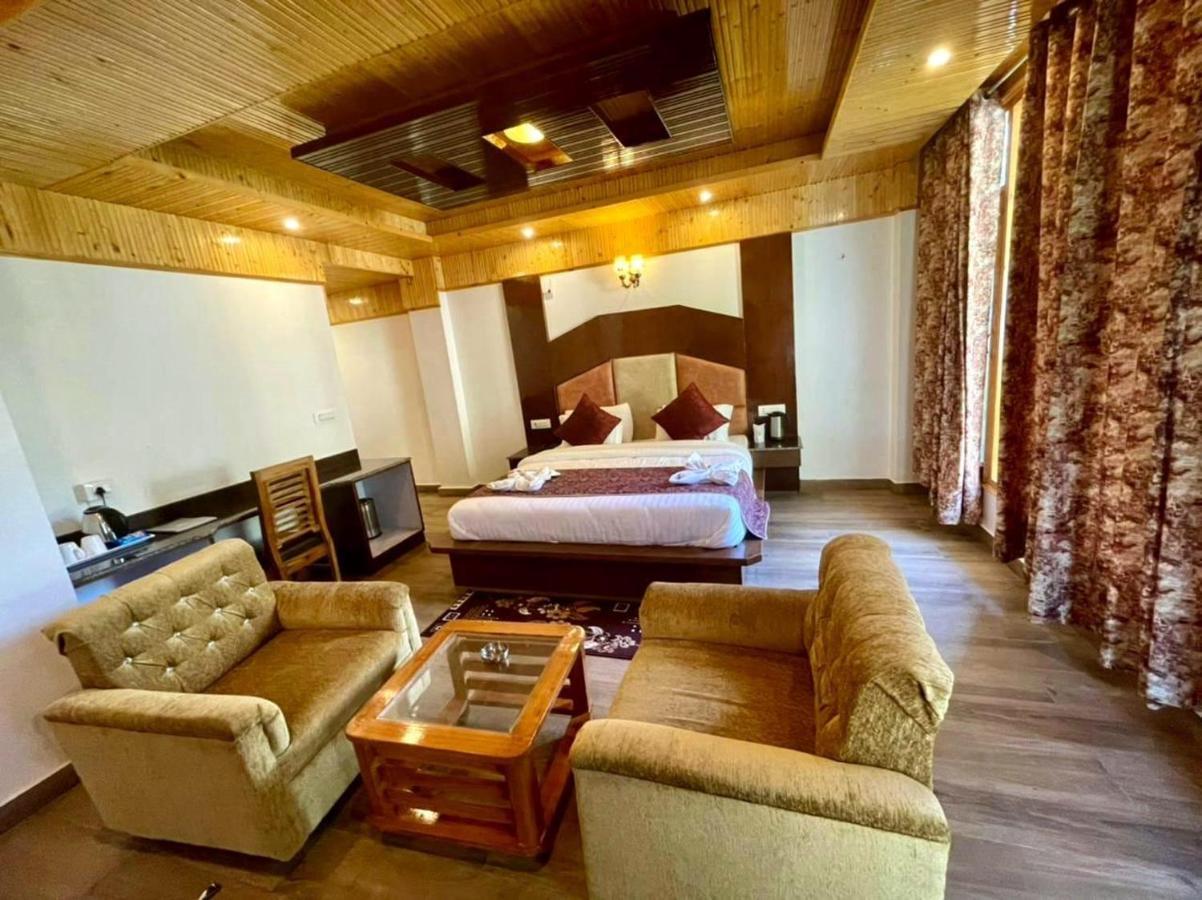 Jogni Heights Hotel 3*
