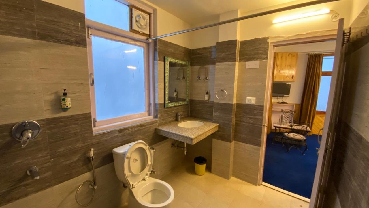 Hotel Shubh Dev Manali (Himachal Pradesh)
