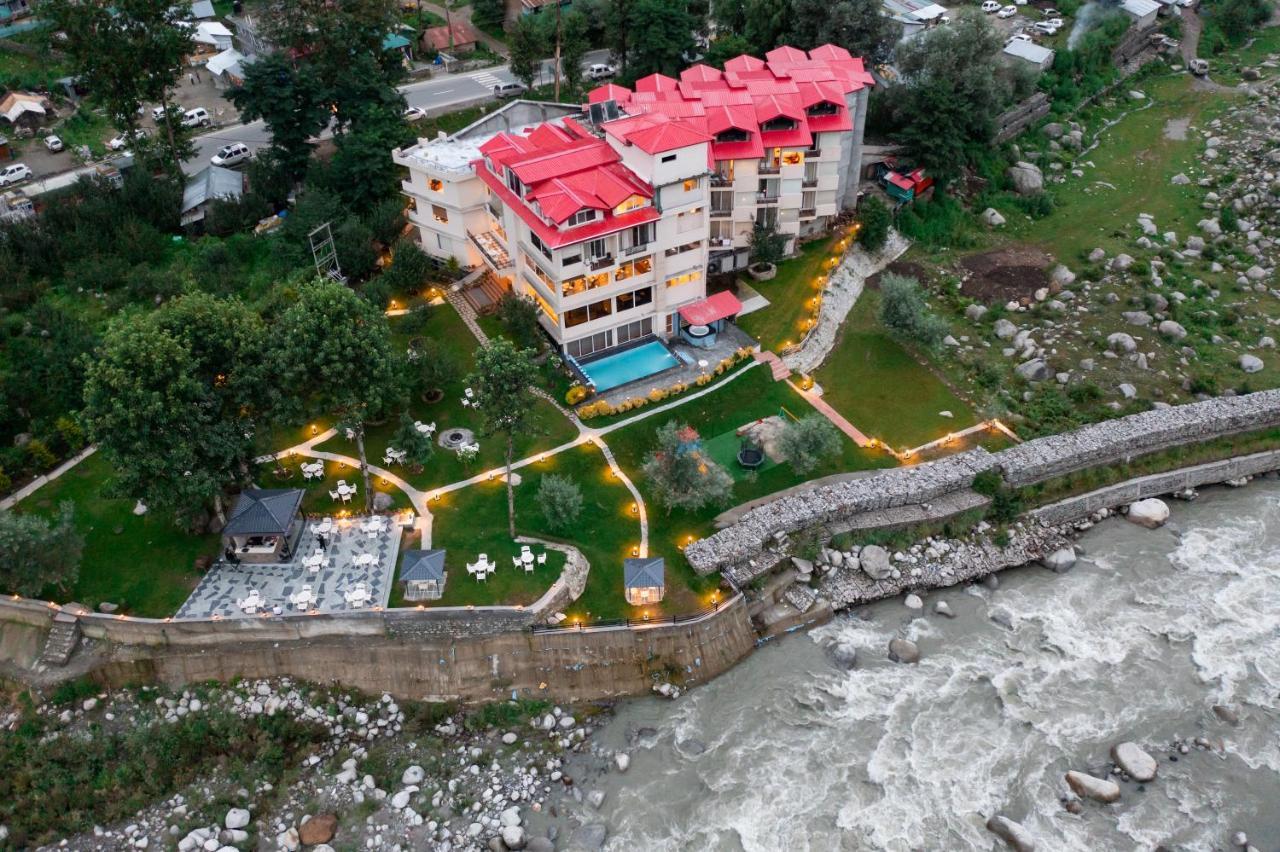 The Allure Grand - A Riverside And Resort