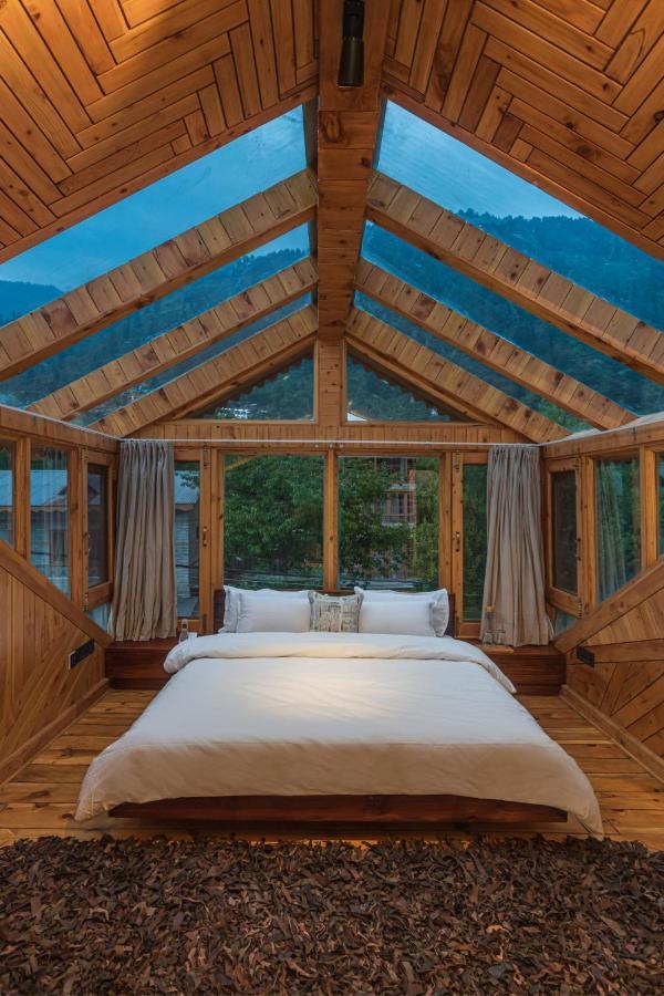 Homestay Saffronstays Monarch Manor, - Regal Mansion